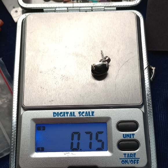 Black Onyx Stone Stud Earrings - Picture 6 of 12